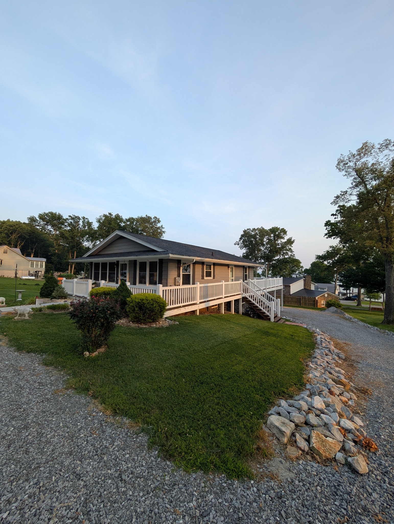 41 Nancy Ave