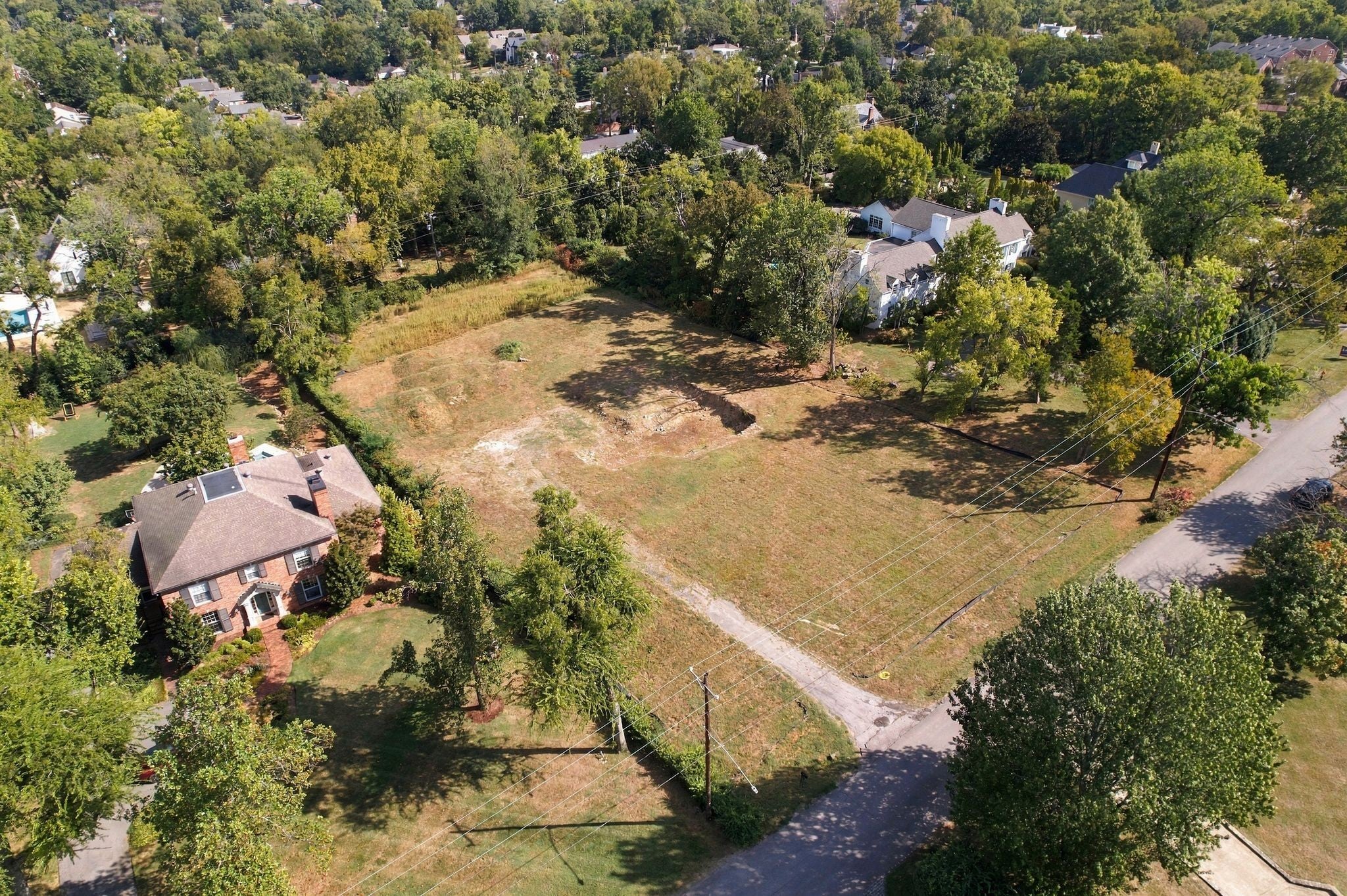 2114 Hampton Ave