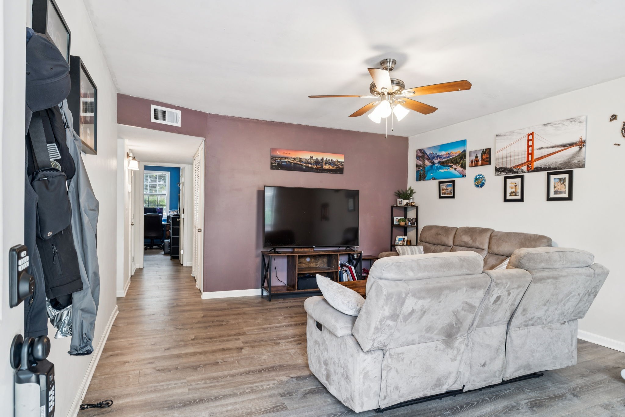 126 Five Oaks Dr