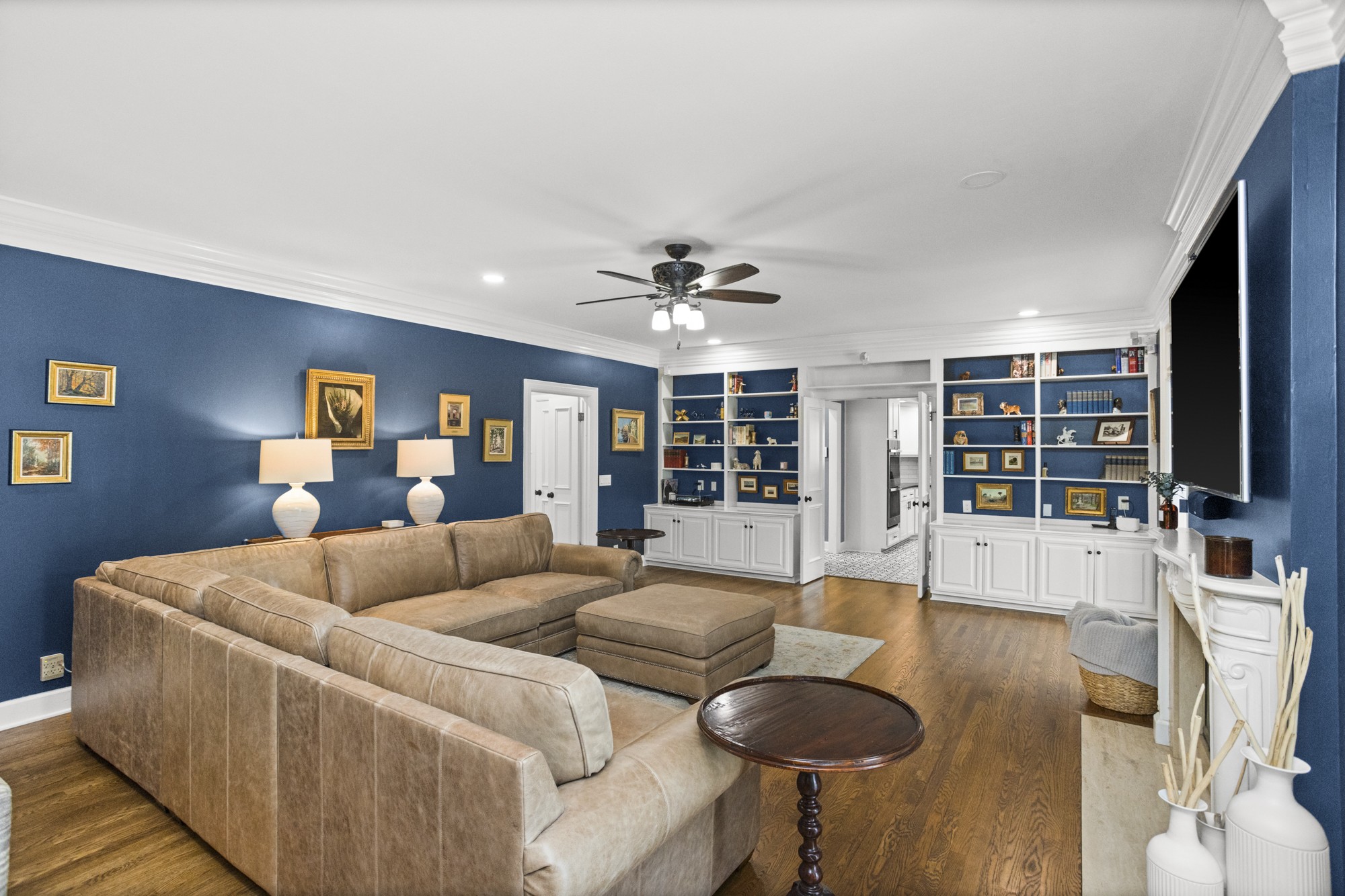 408 Hyde Park