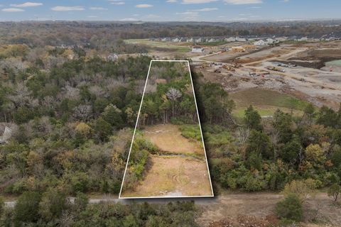 24 Spring Valley Dr Mount Juliet TN 37122