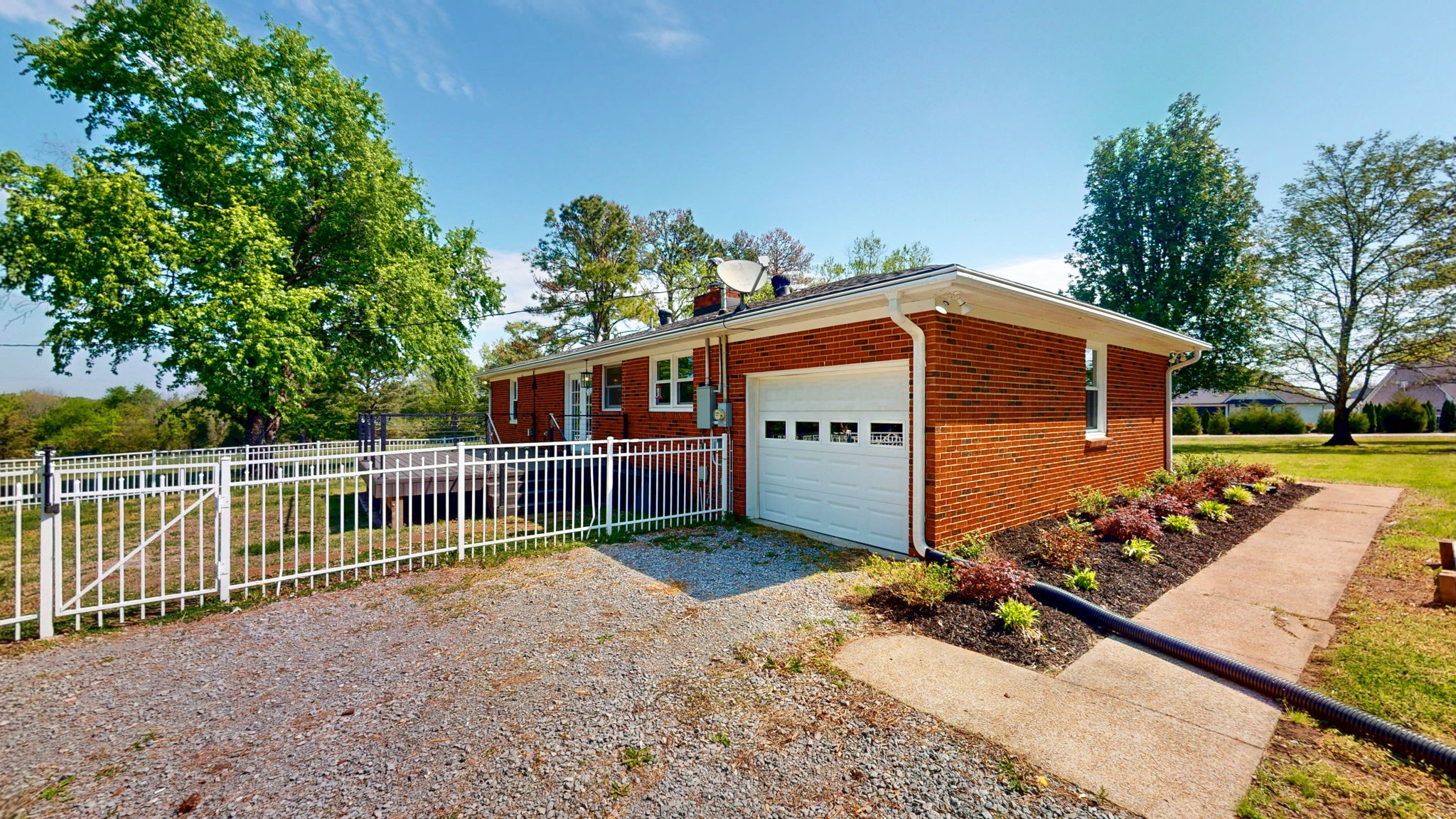 3676 Horn Springs Rd