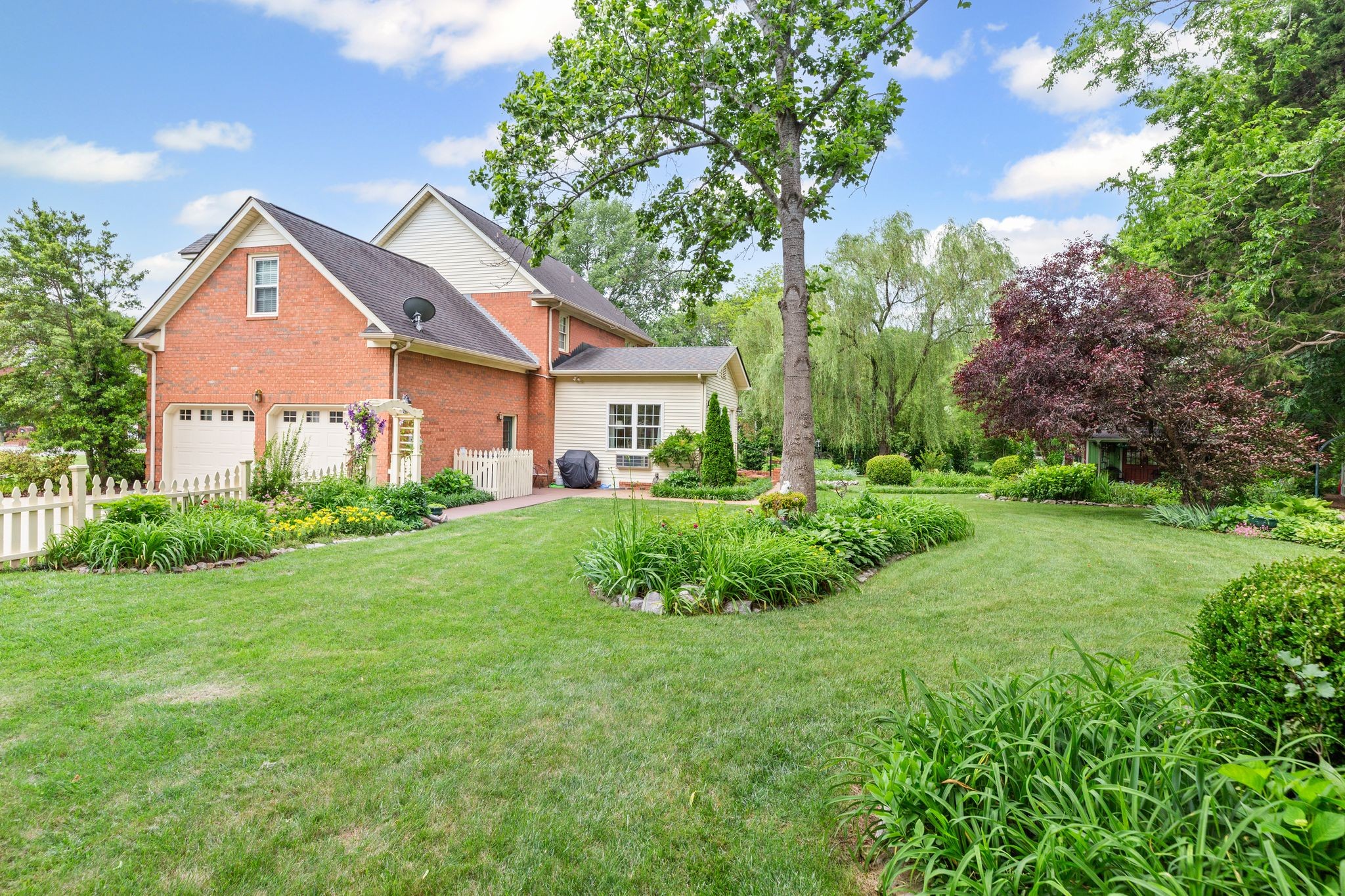 906 Knight Circle