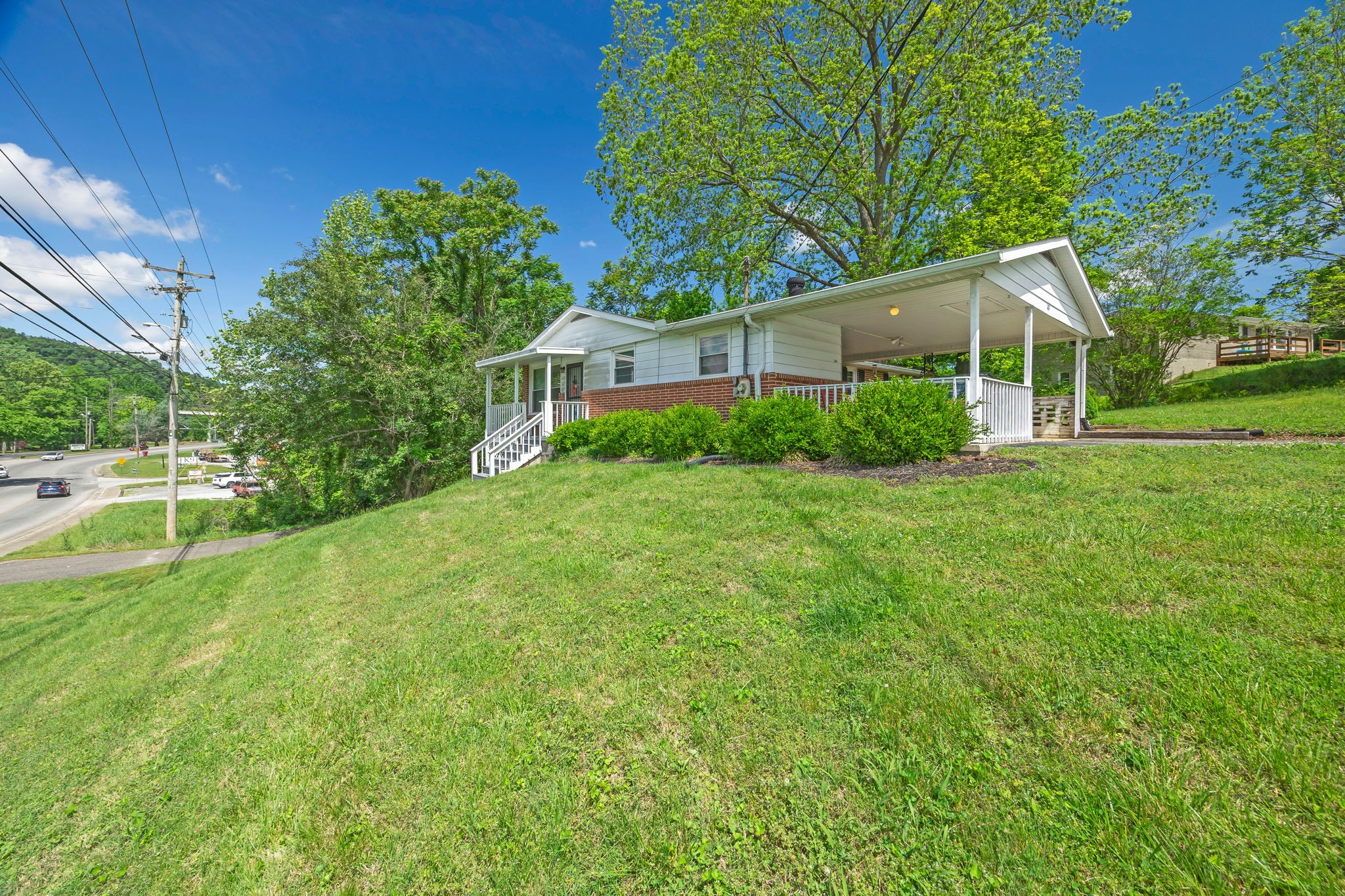 103 Walnut Dr
