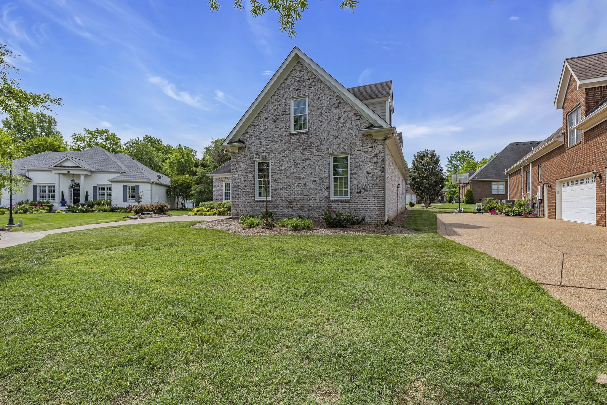 109 Falls Church Ct