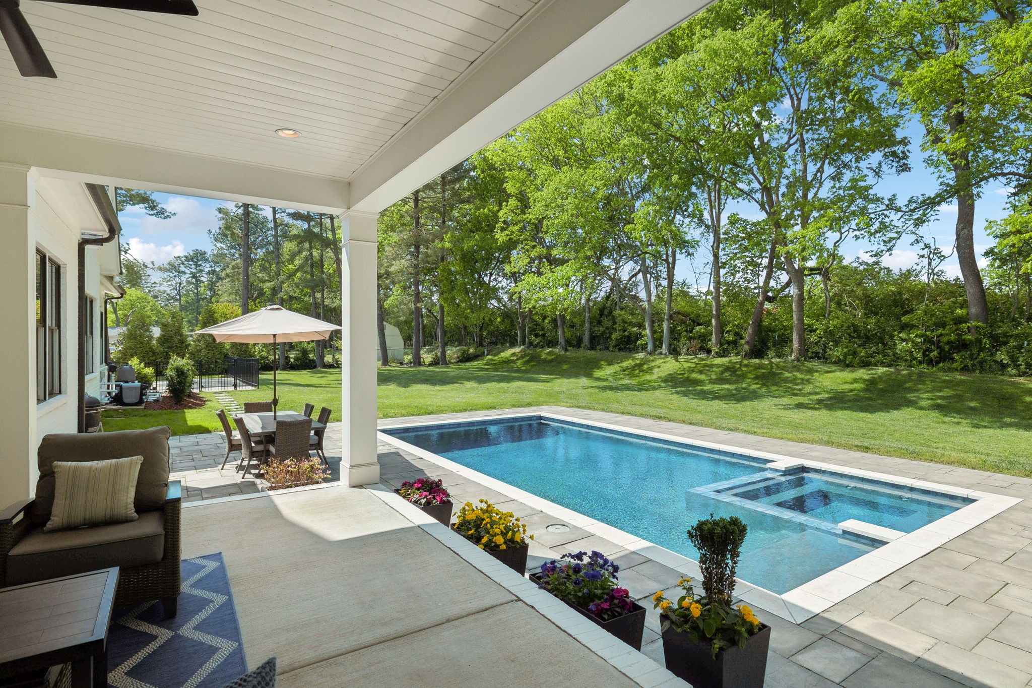 5116 Williamsburg Rd
