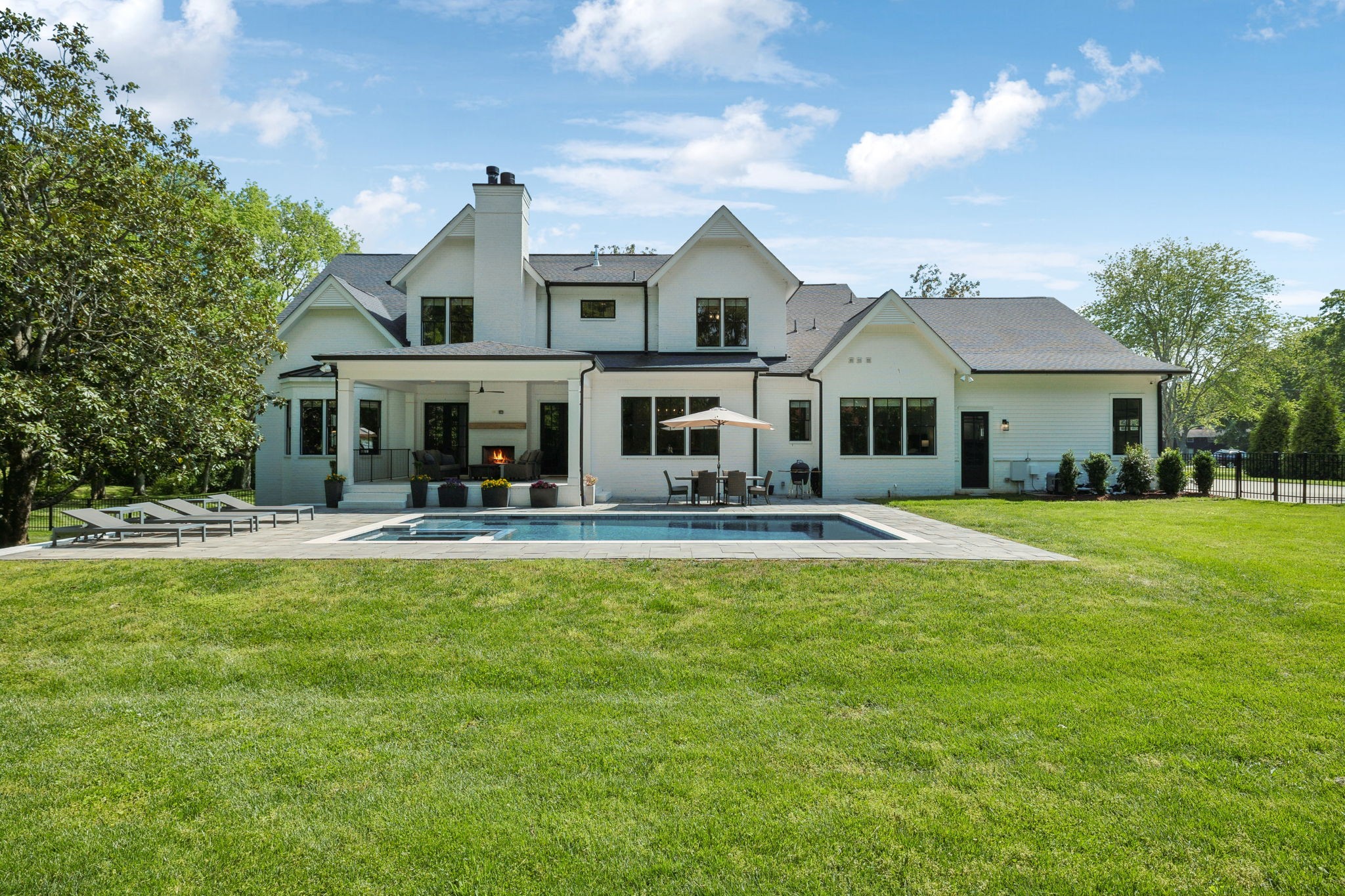 5116 Williamsburg Rd