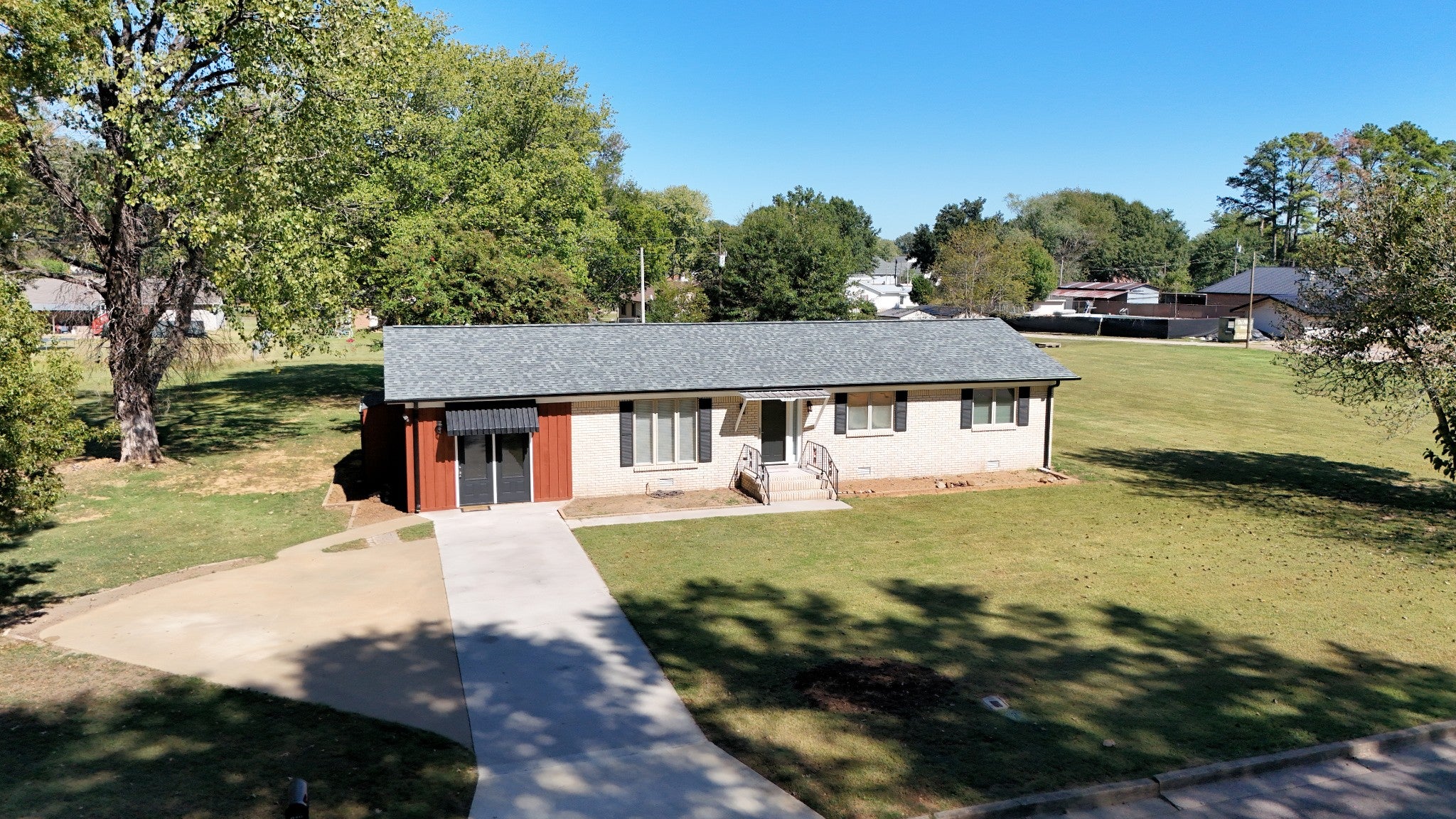 209 Country Club Ln - Photo 4