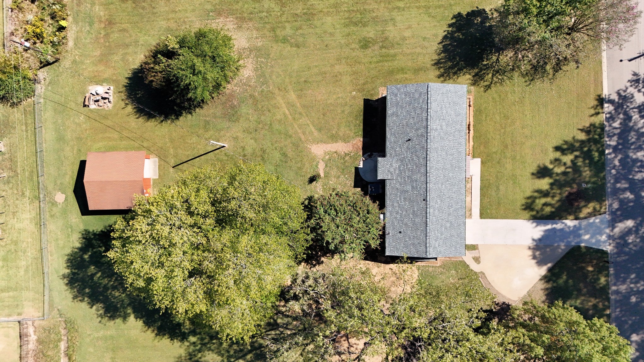 209 Country Club Ln - Photo 3