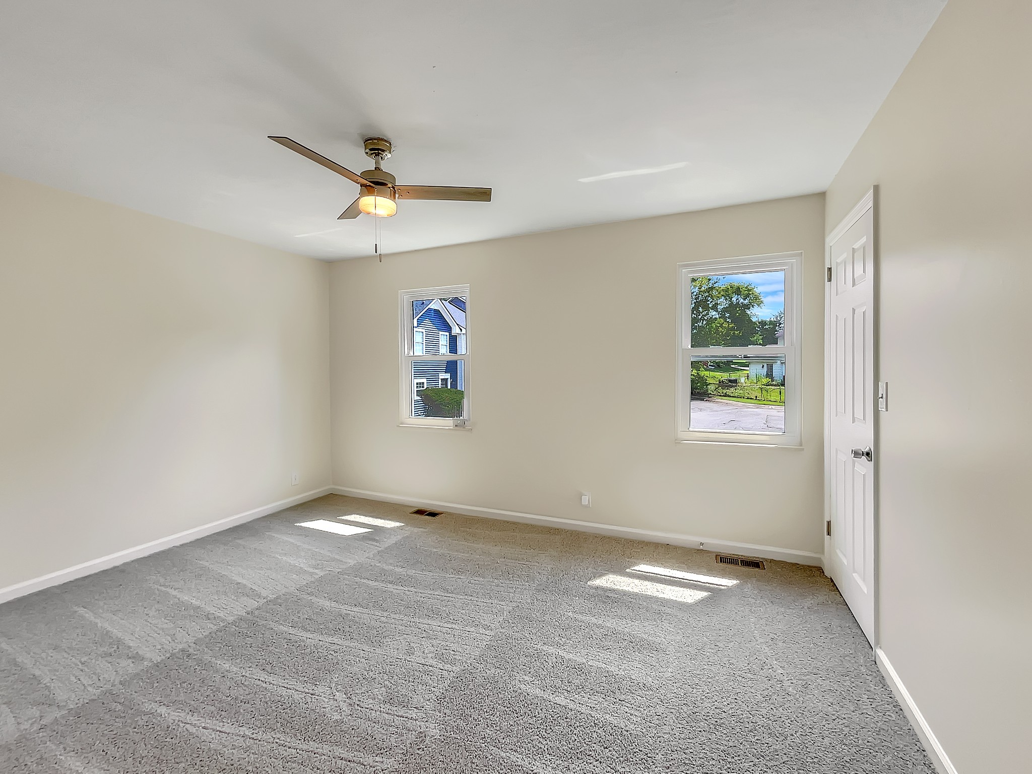 111 Azalea Ct