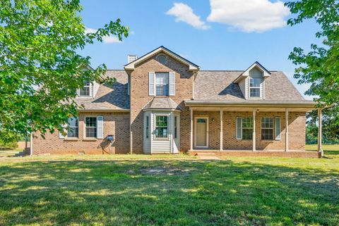 3897 Sadlersville Rd Adams TN 37010