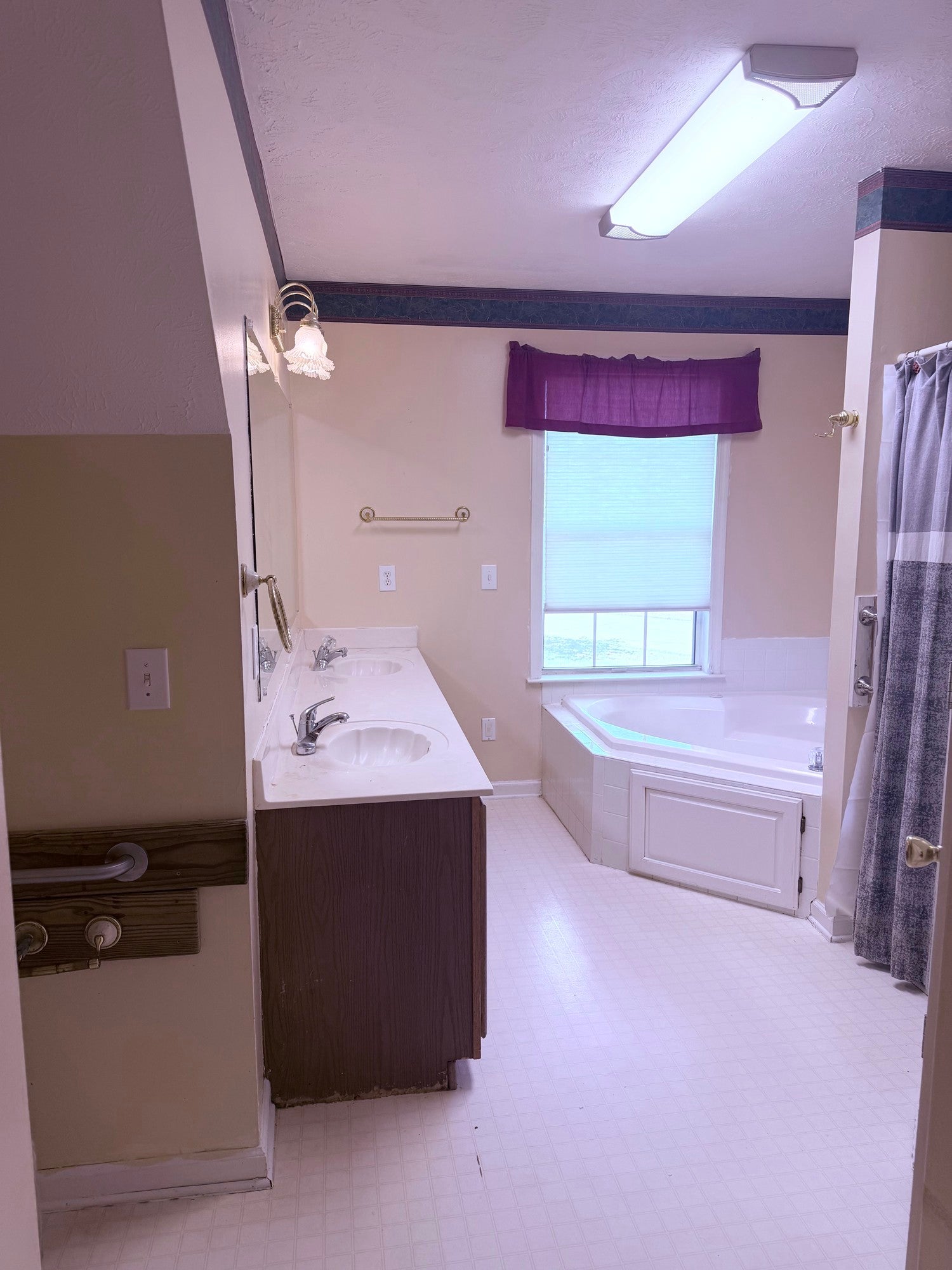 309 Stafford Ct