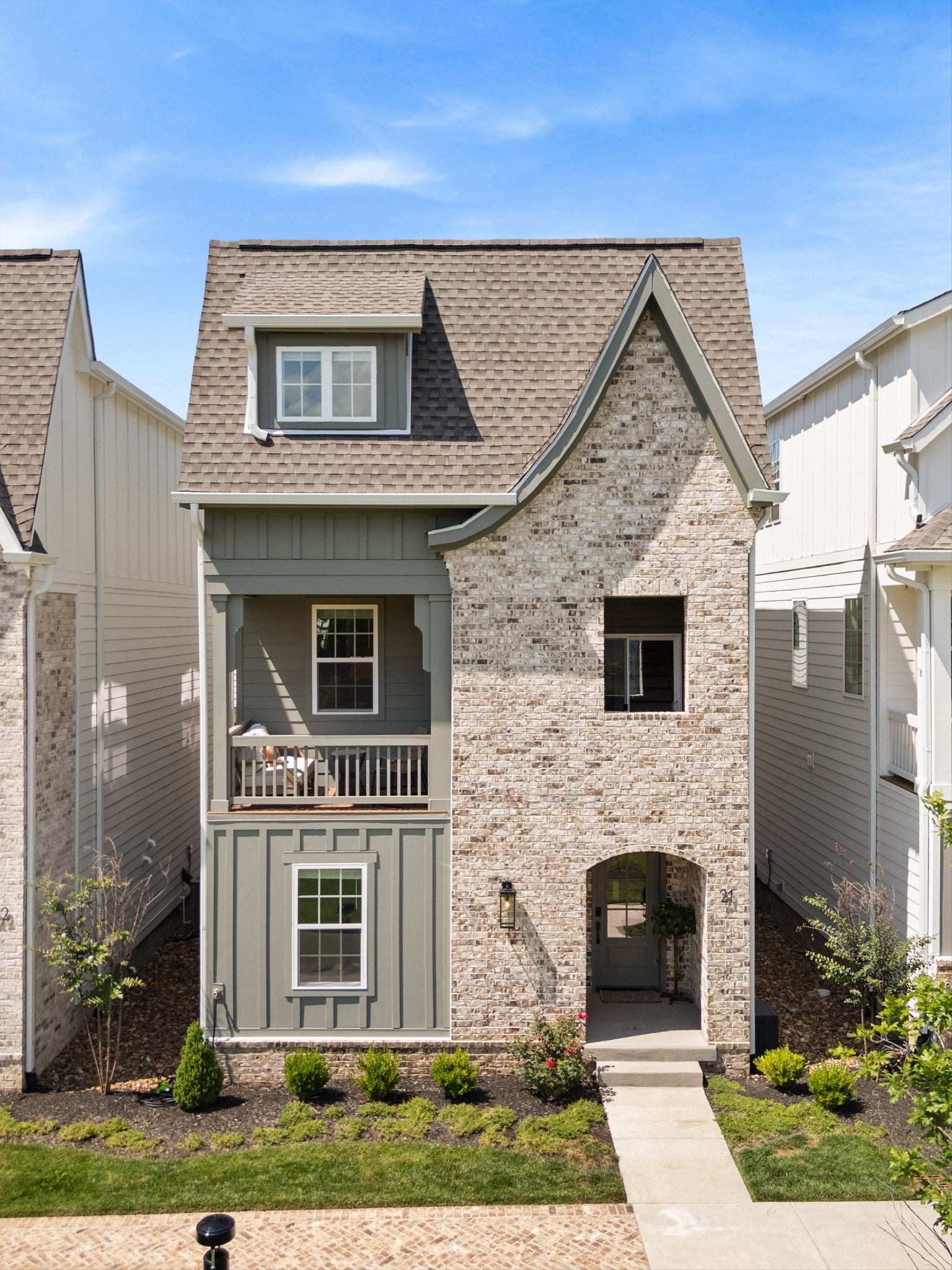 4-bed listing at 504 Edwin St 21, Nashville