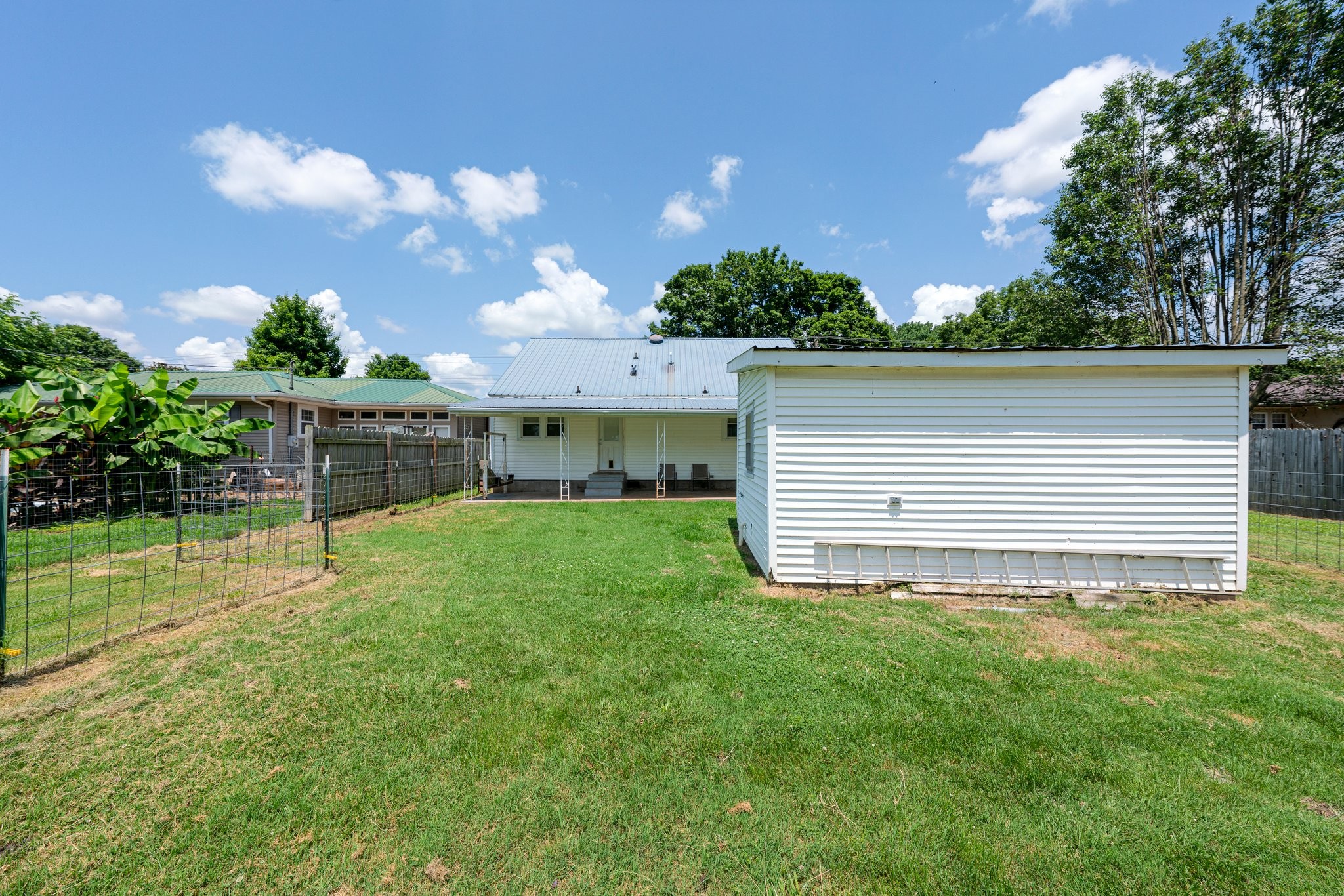 302 N 9th St