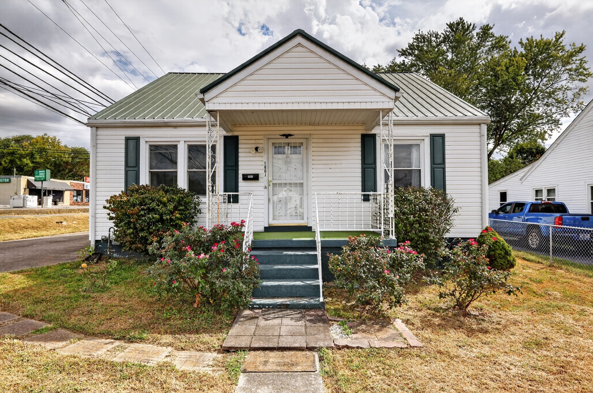 1801 Scribner Ave