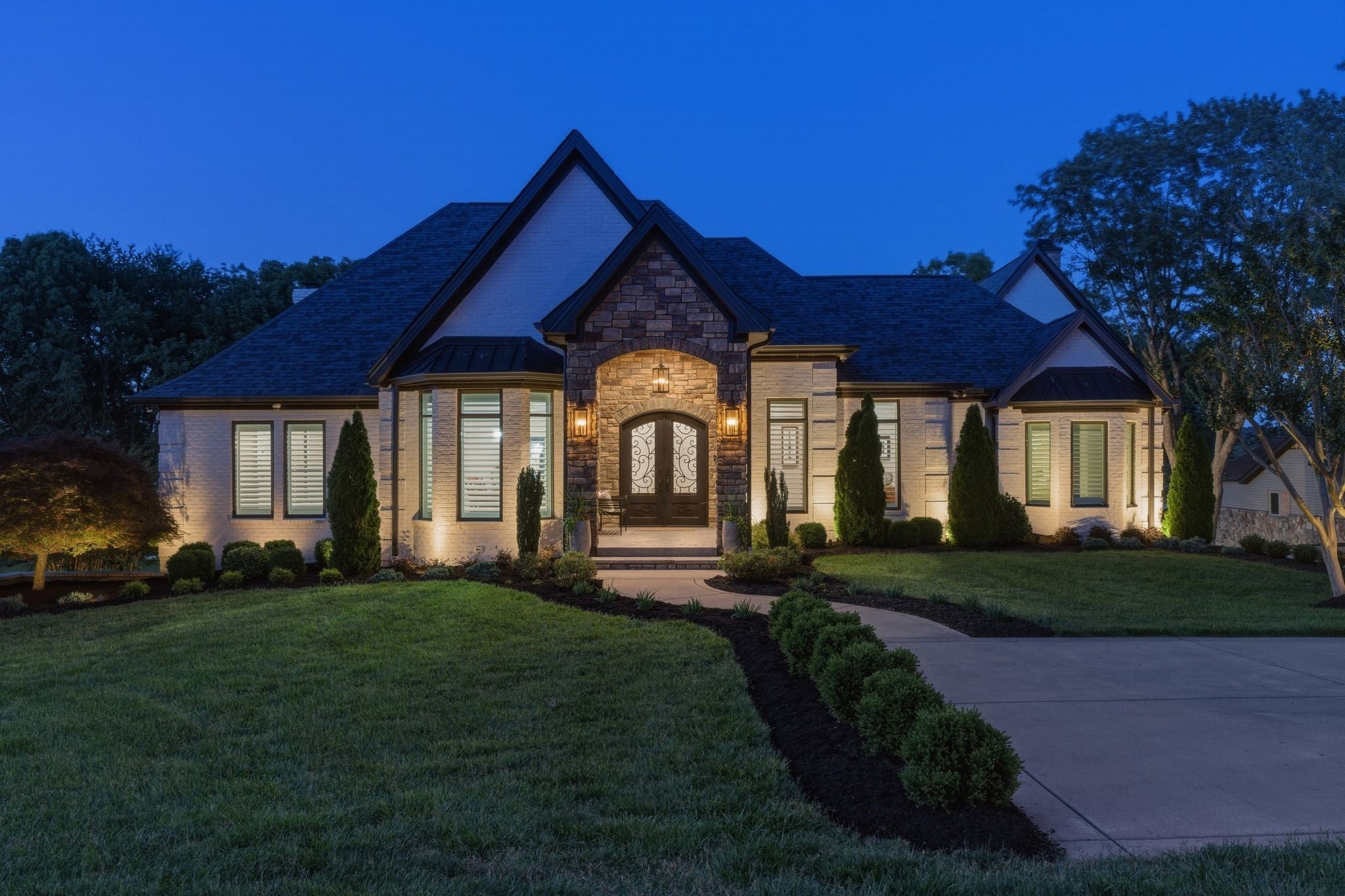 1167 Windsor Dr