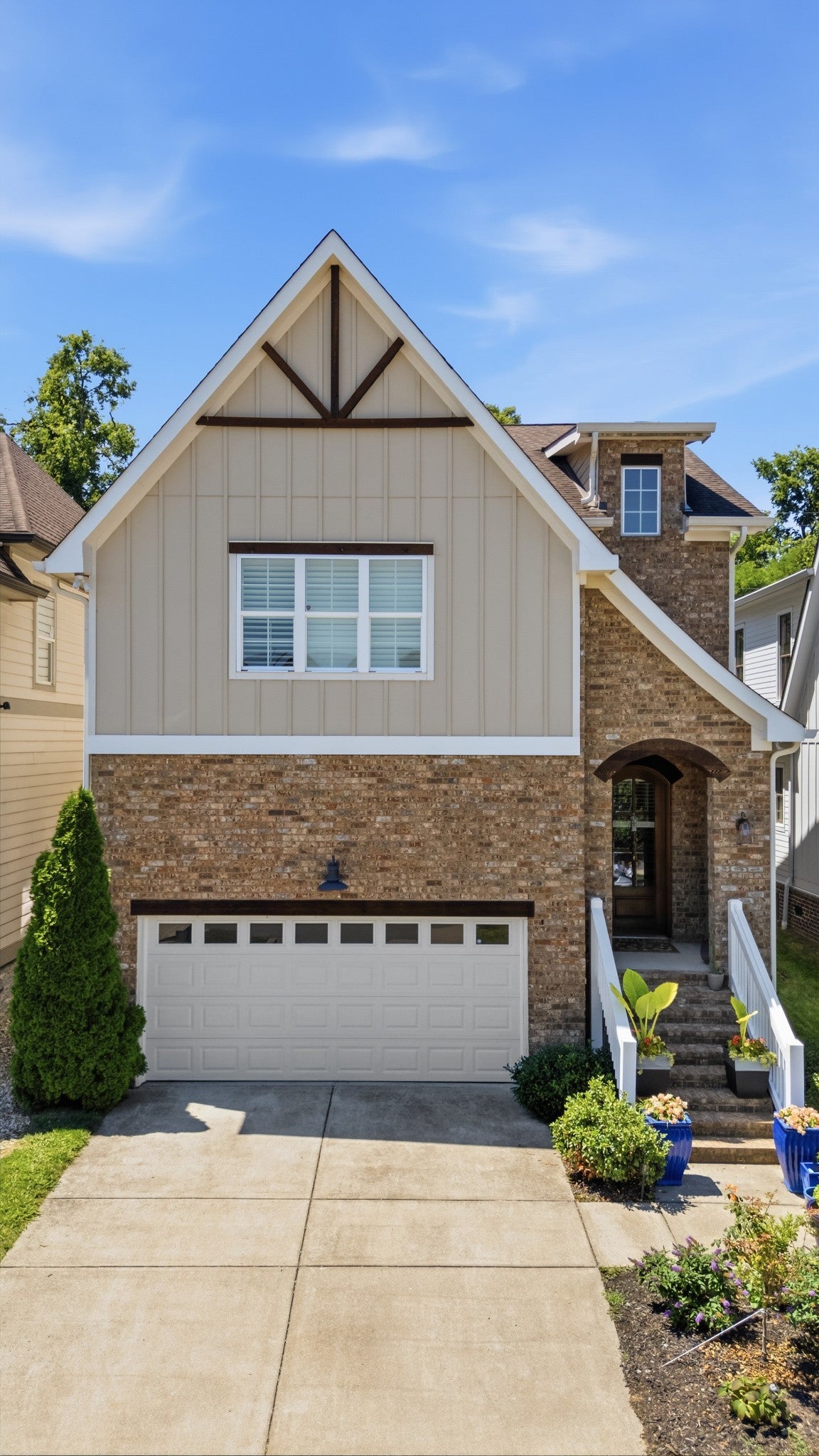 1917 Kimbark Dr
