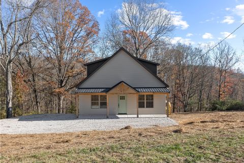 6651 Highway 230 Lyles TN 37098