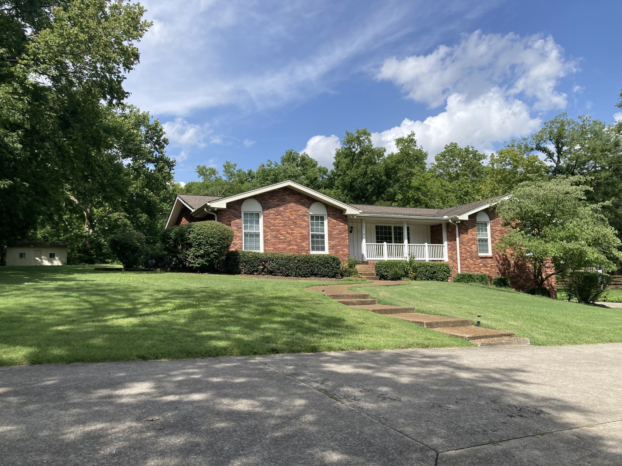 4.0-bed rental at 6316 Mapledale Ln