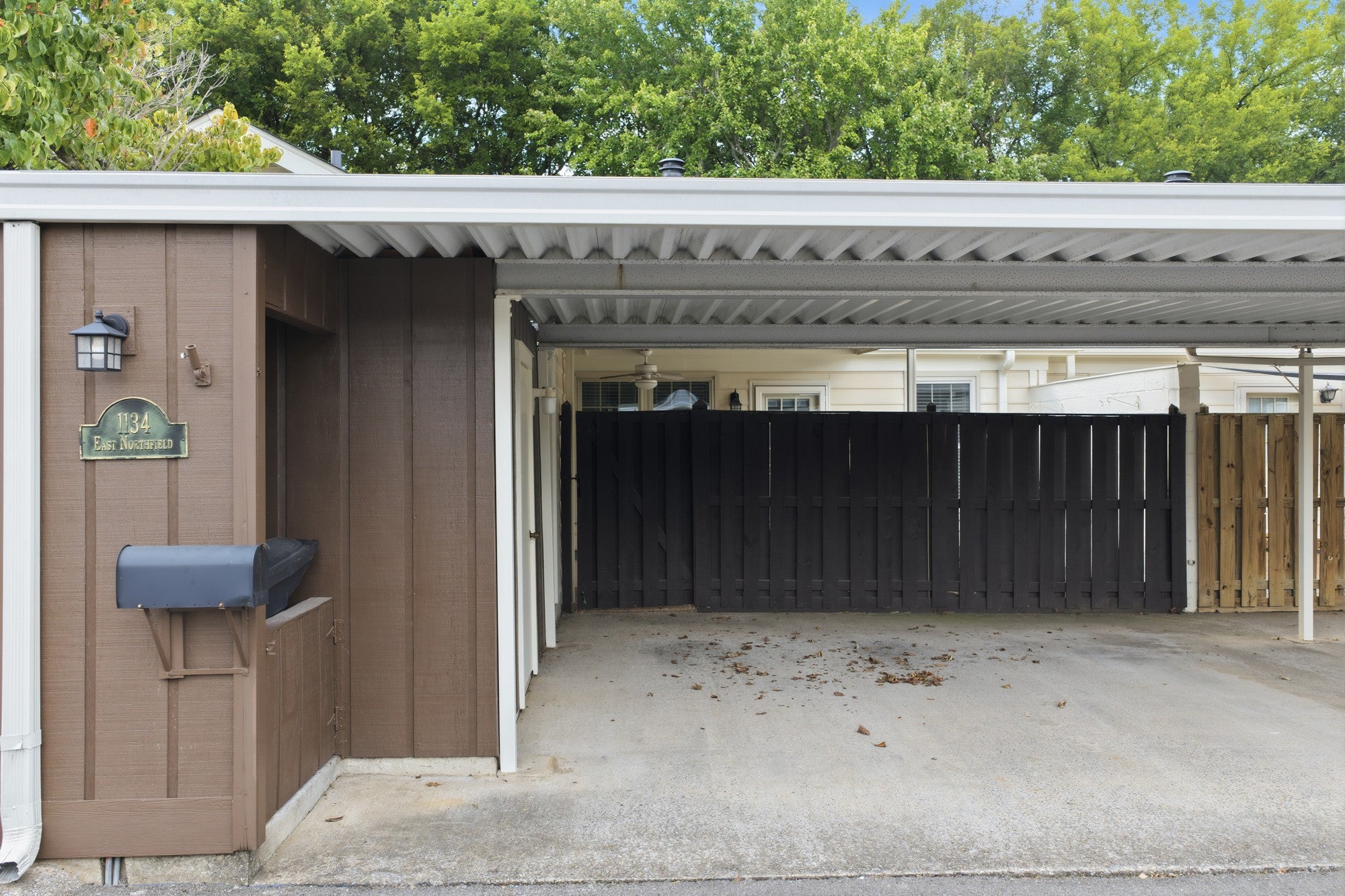 1134 E Northfield Blvd