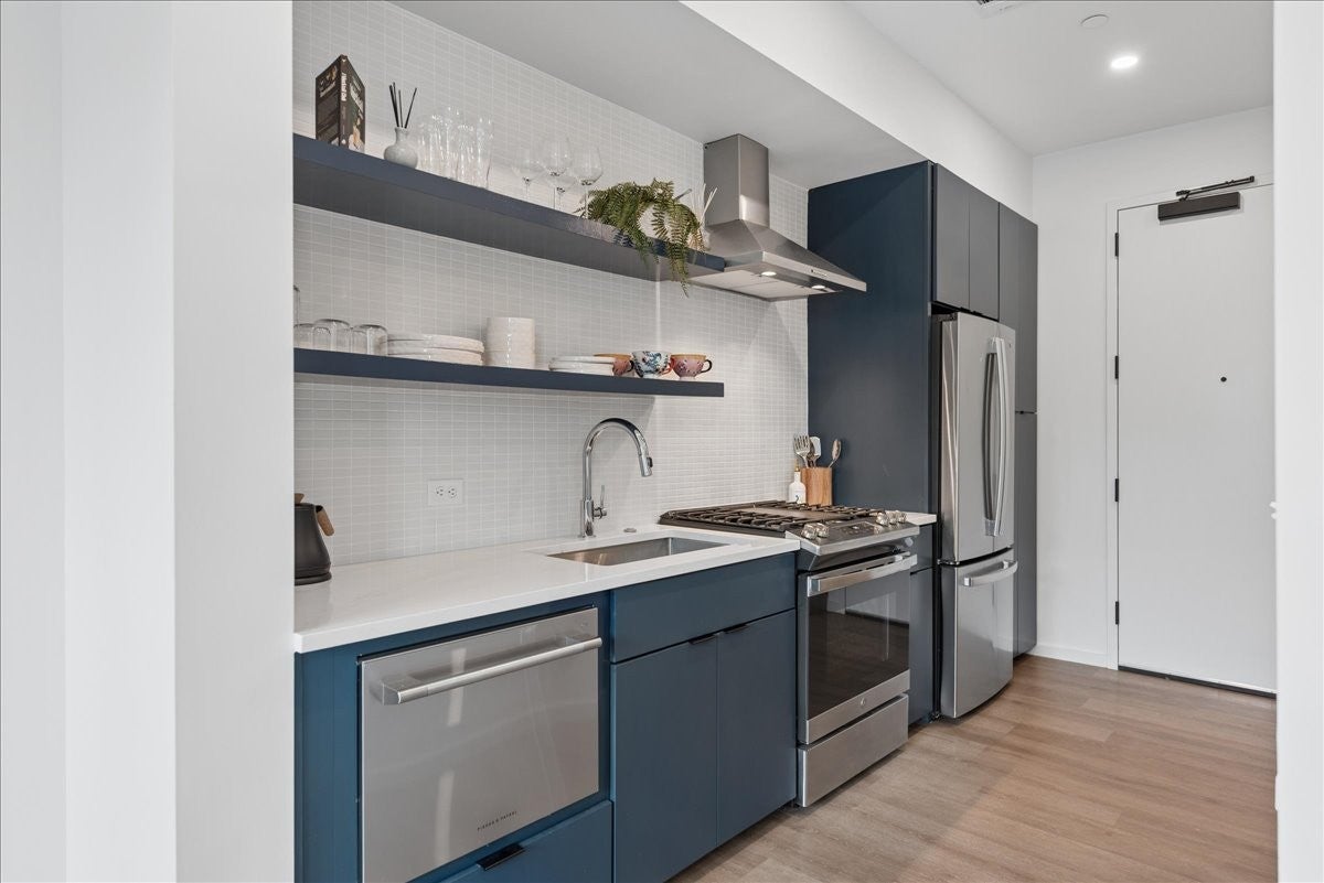 500 Merritt Ave 309