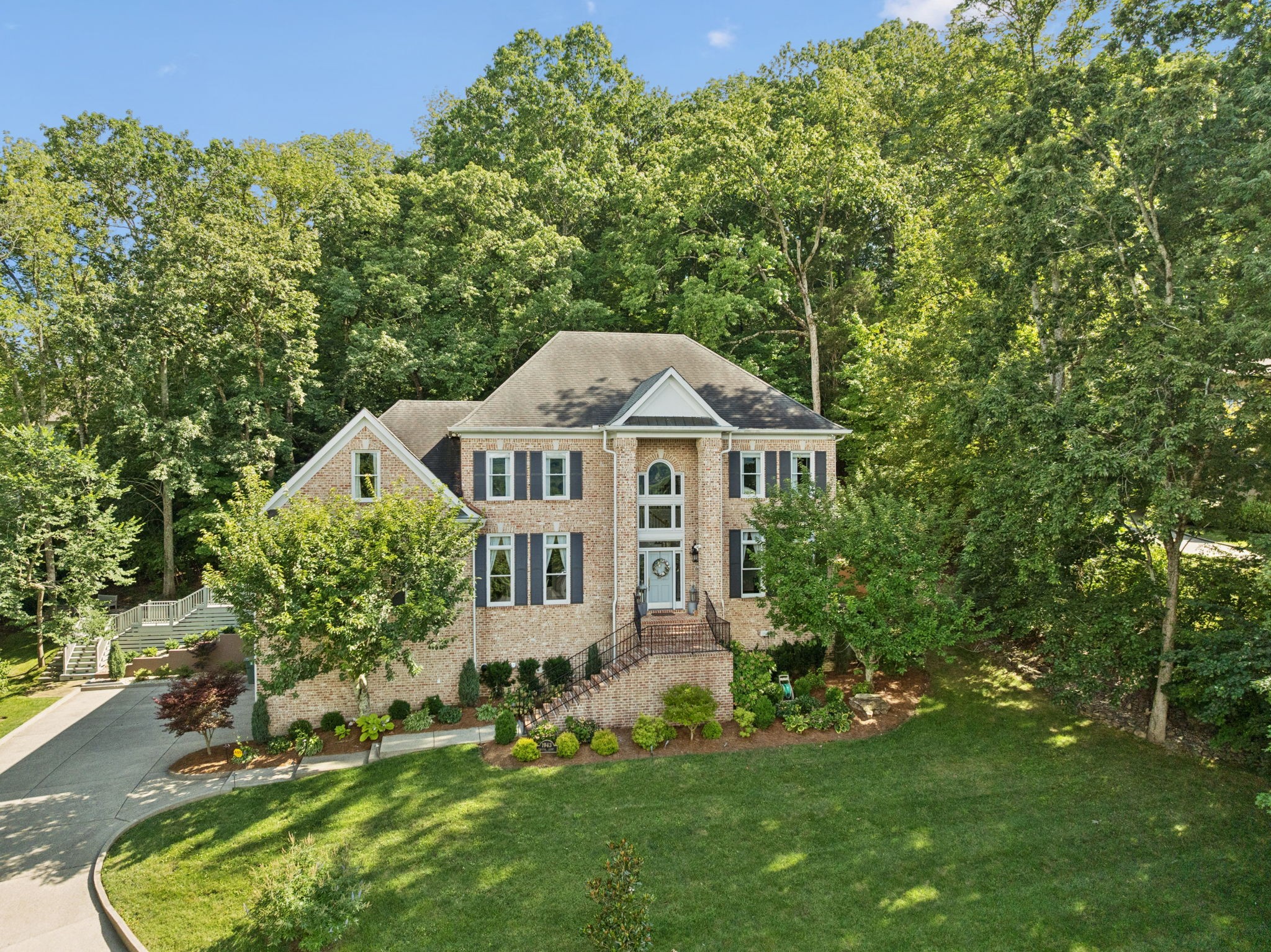 1943 Bristol Ct