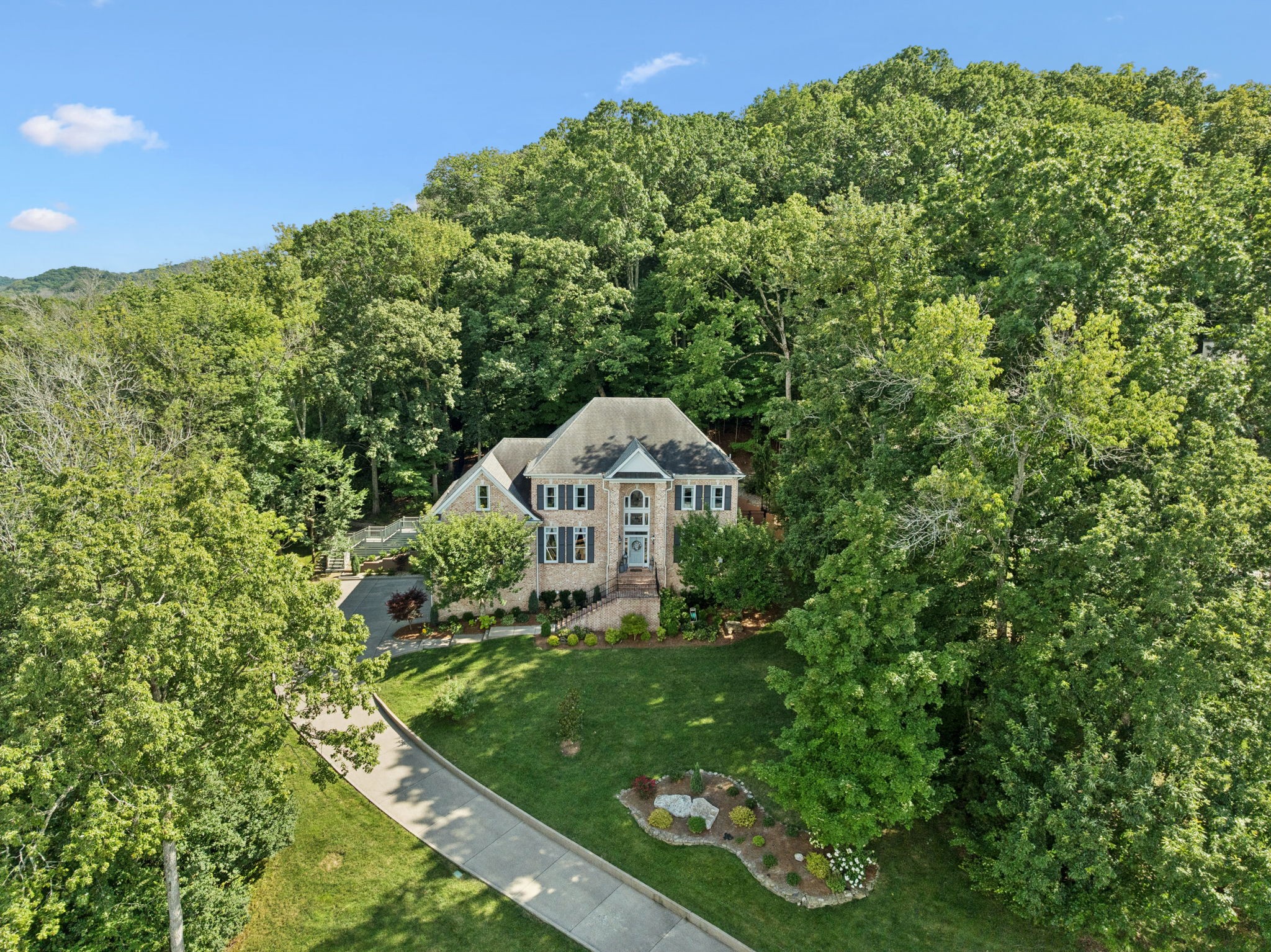 1943 Bristol Ct