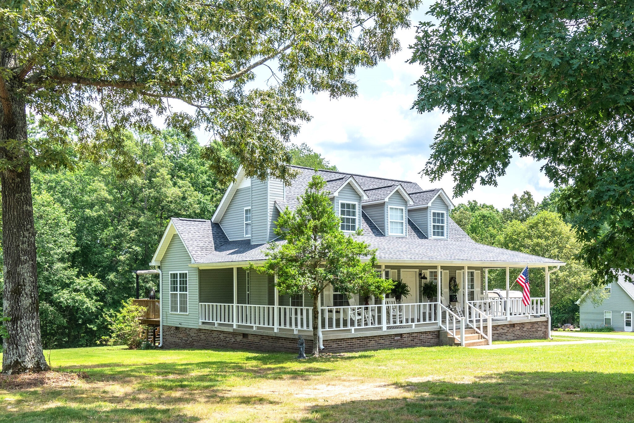 131 Pin Oaks Ln