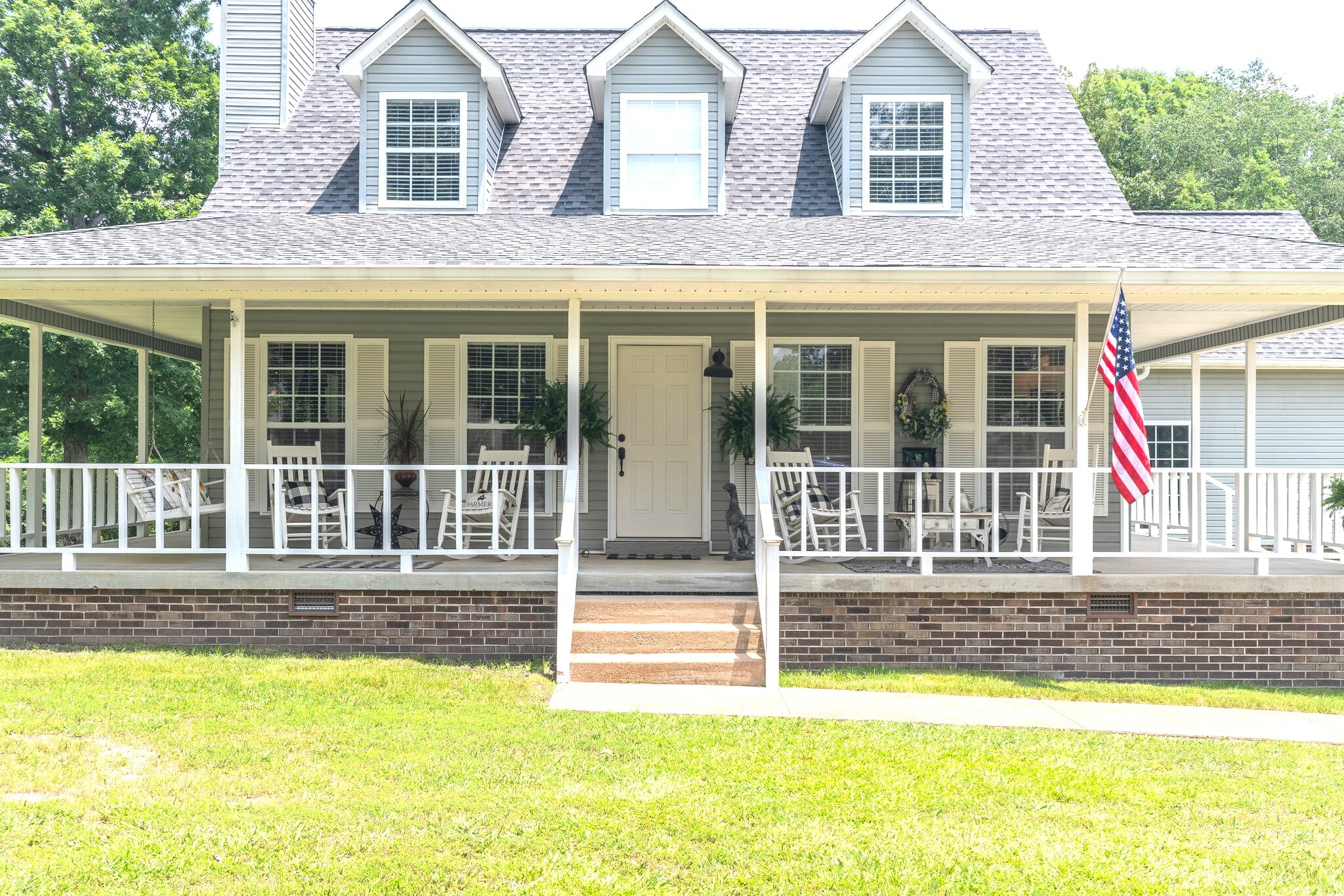 131 Pin Oaks Ln