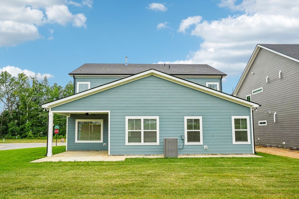 332 Springbrook Blvd