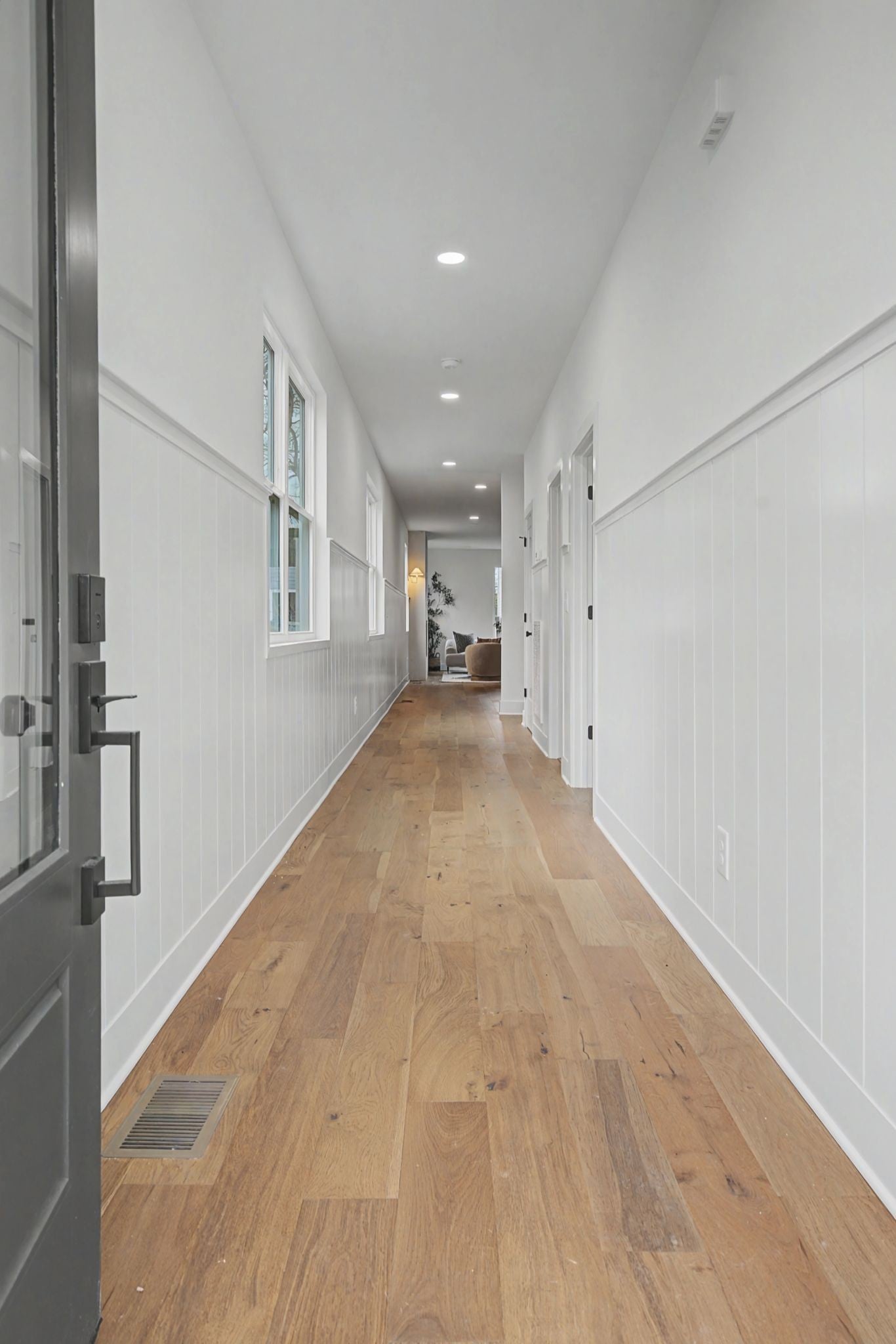 928 West Ave