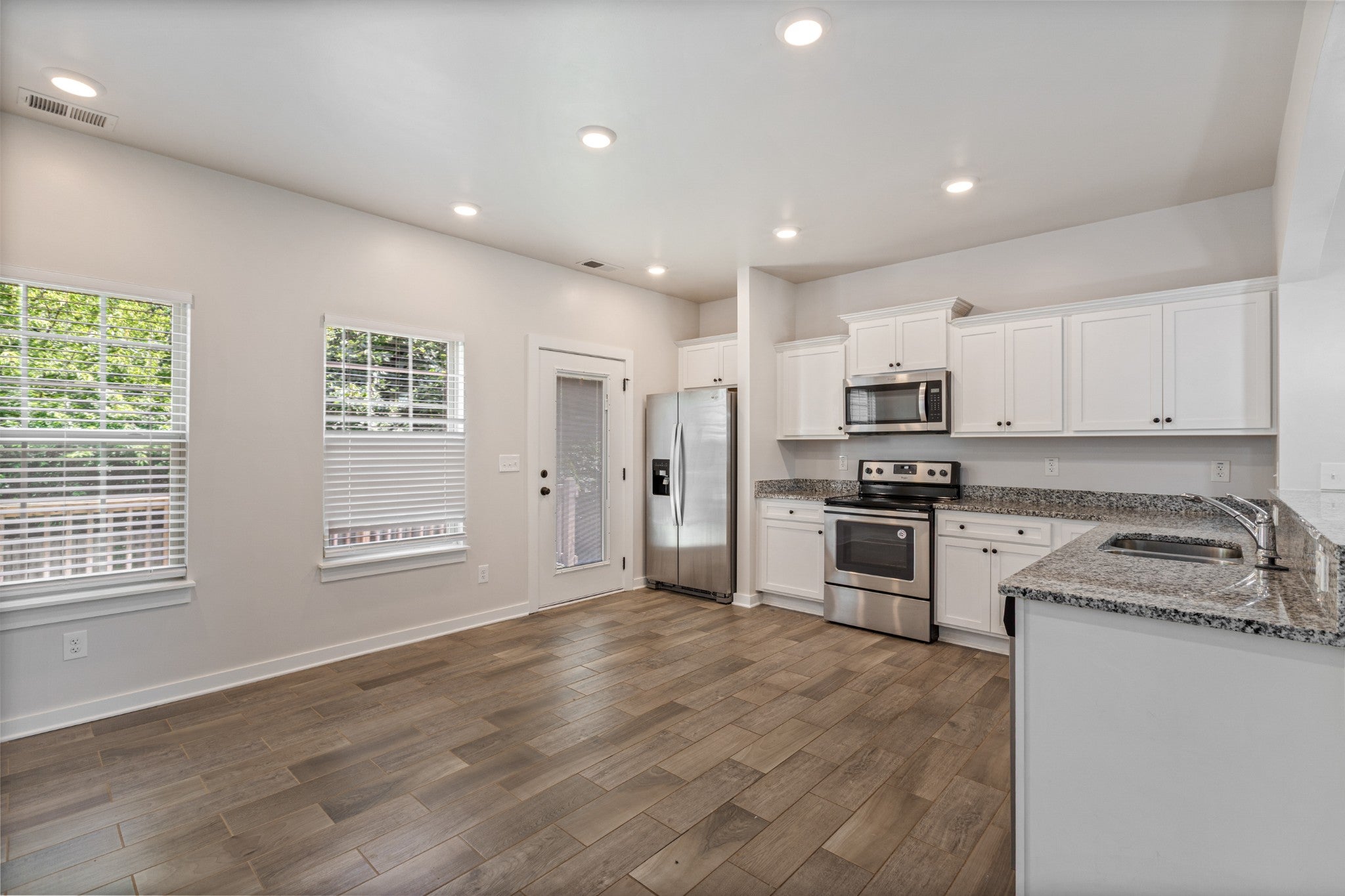 4022 Ella Cook Cir
