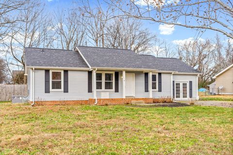 324 Kelsey Dr Clarksville TN 37042