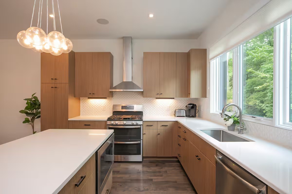 2106 9th Ave N 1 & 2