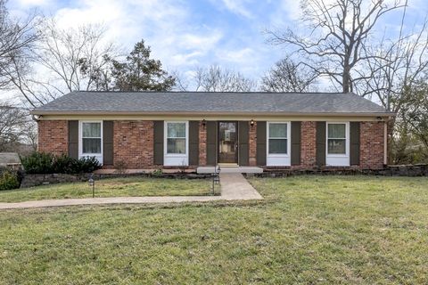 203 Garrett Dr Nashville TN 37211