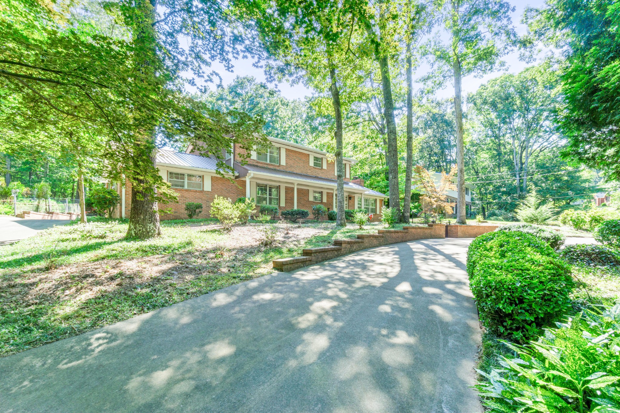 1605 Brentwood Drive