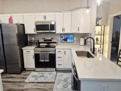 490 Ridge Top Ct Clarksville TN 37040