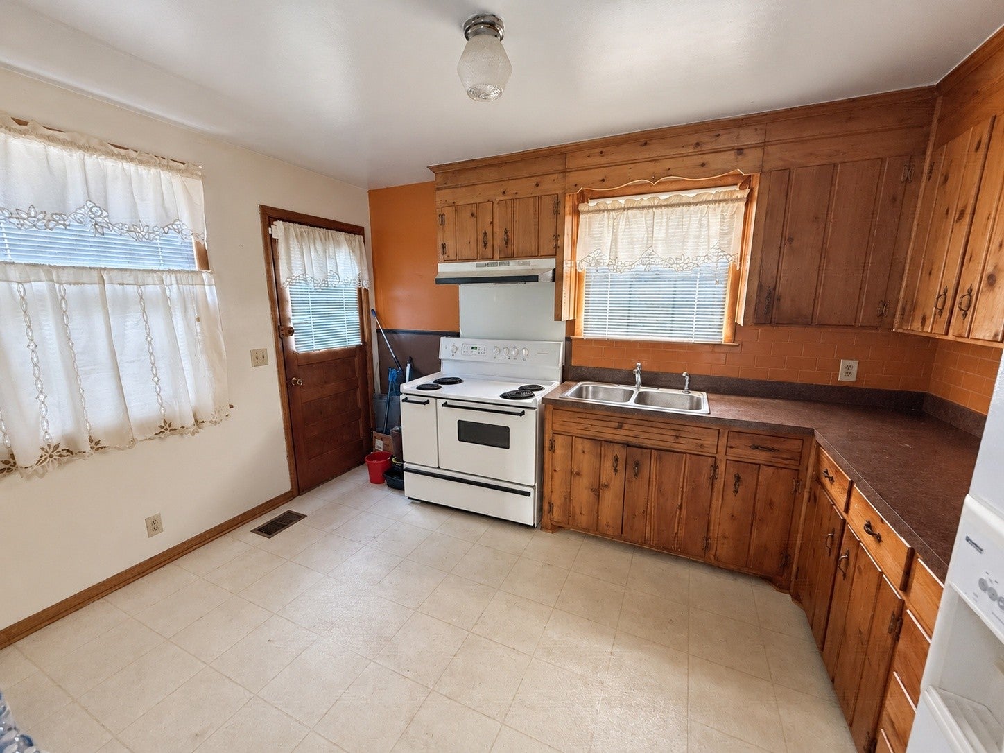 804 Joseph Ave