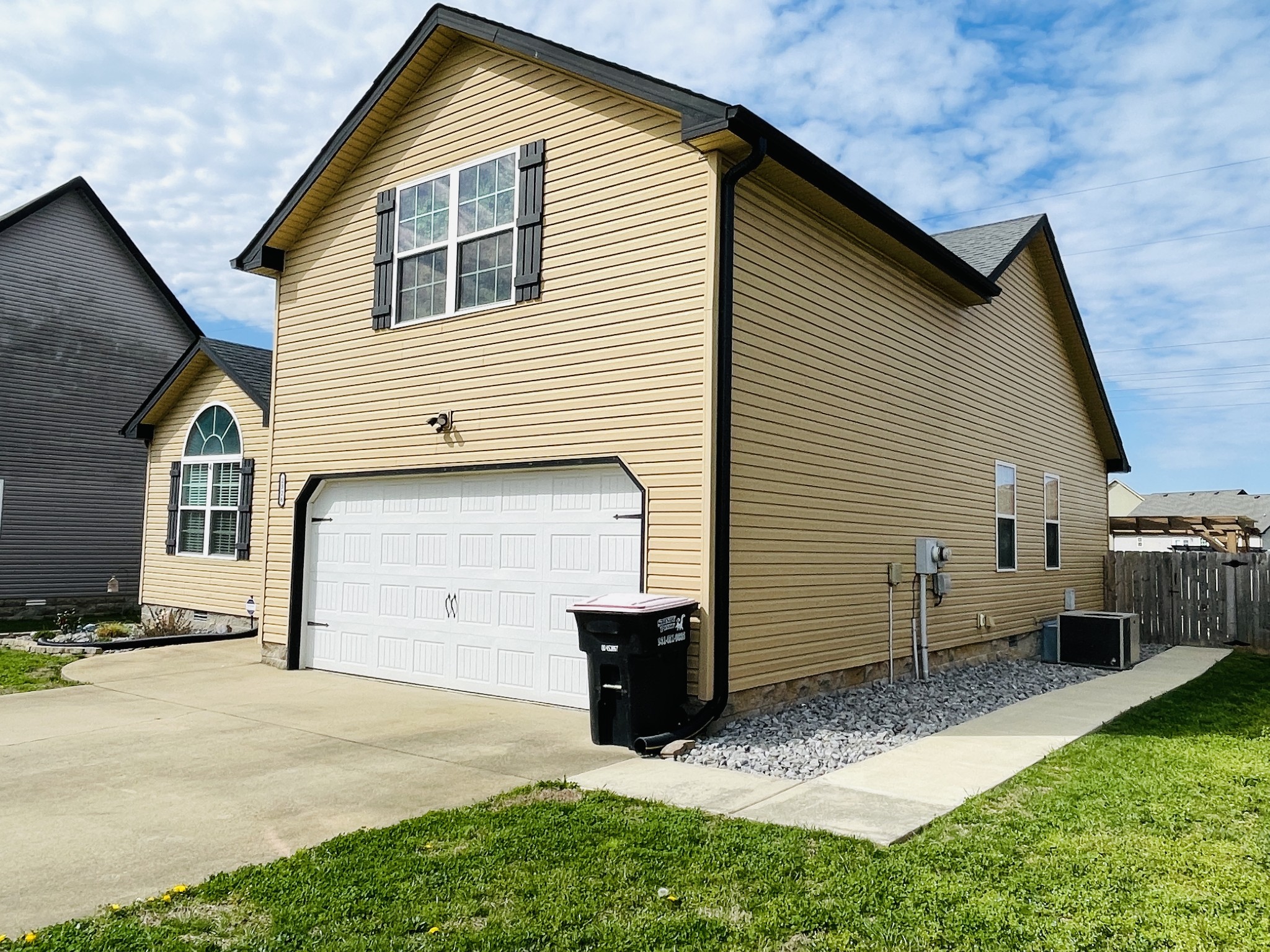 2326 Button Dr