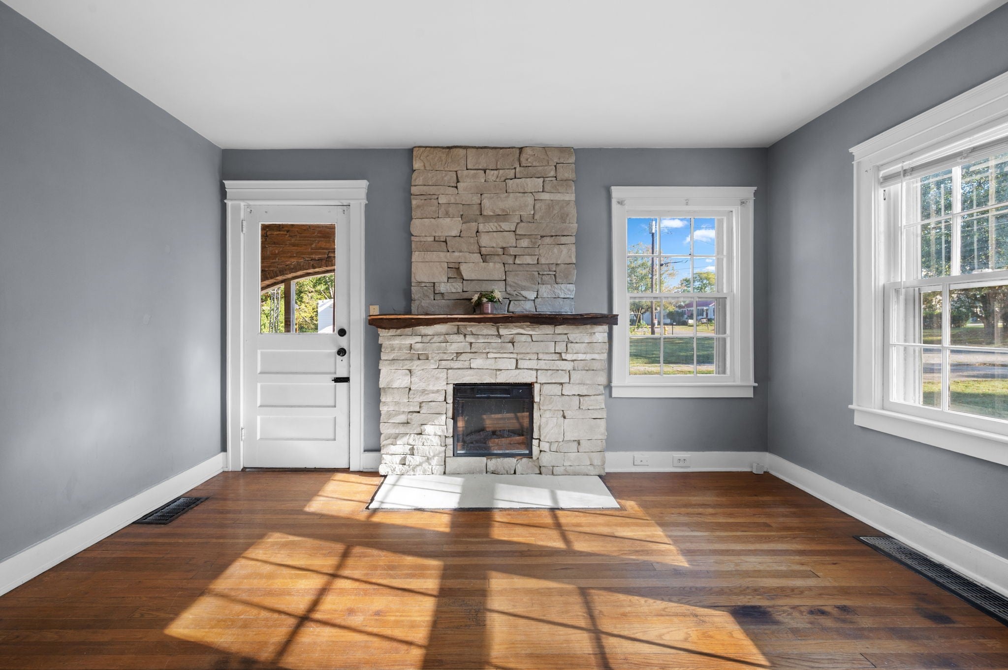 113 Carlisle Ave