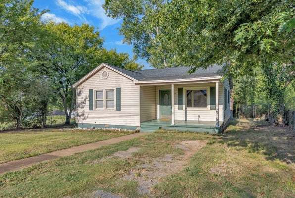 825 LANG ST NE, CLEVELAND, TN 37311 - Image e0789f74c6b744e2dcd4443b63e2b33d/1201637100