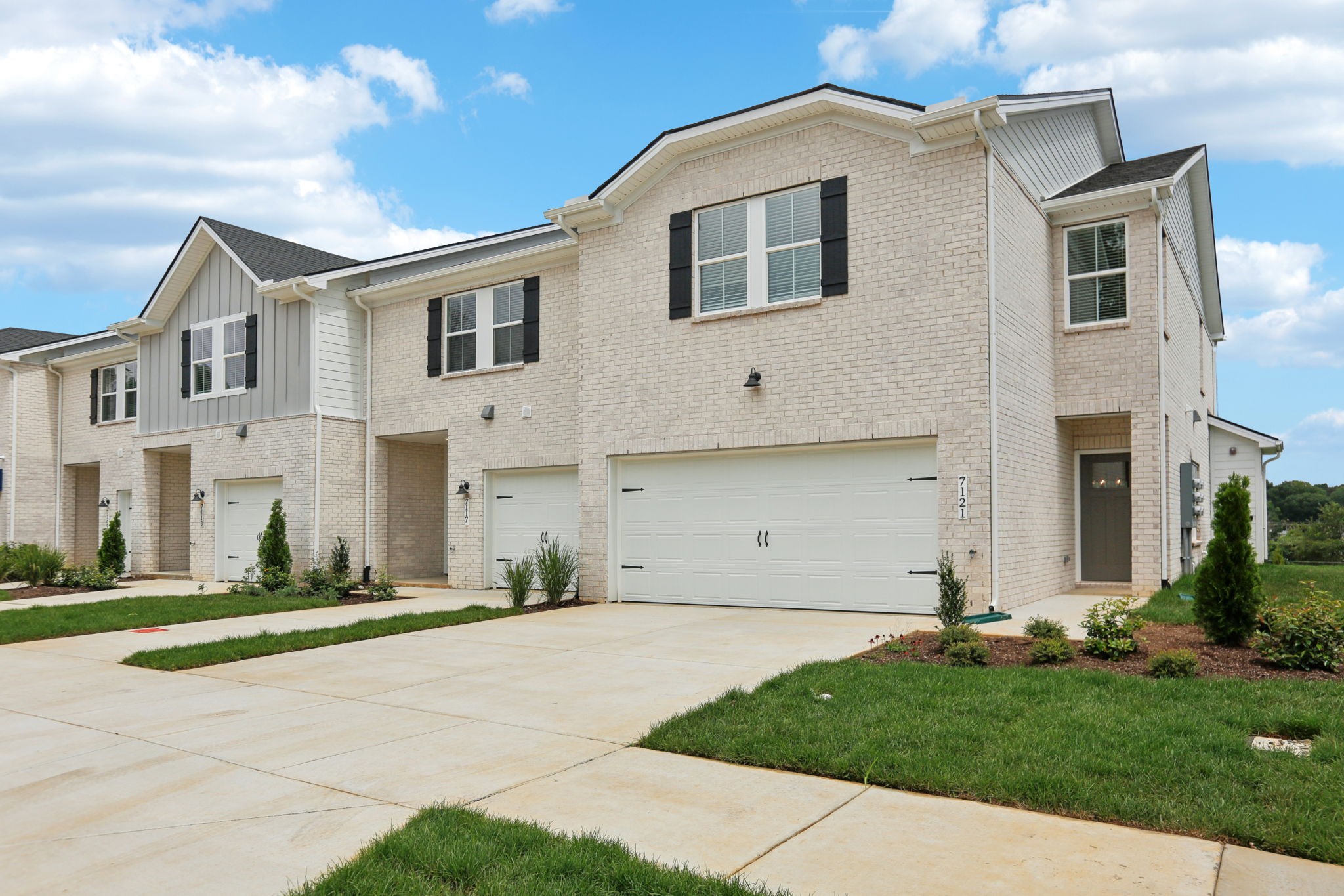7121 Cedarcrest Lane