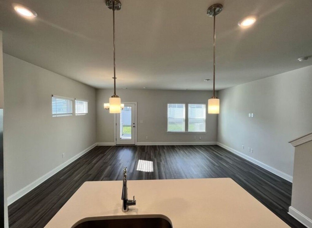 4509 Skywood Ln