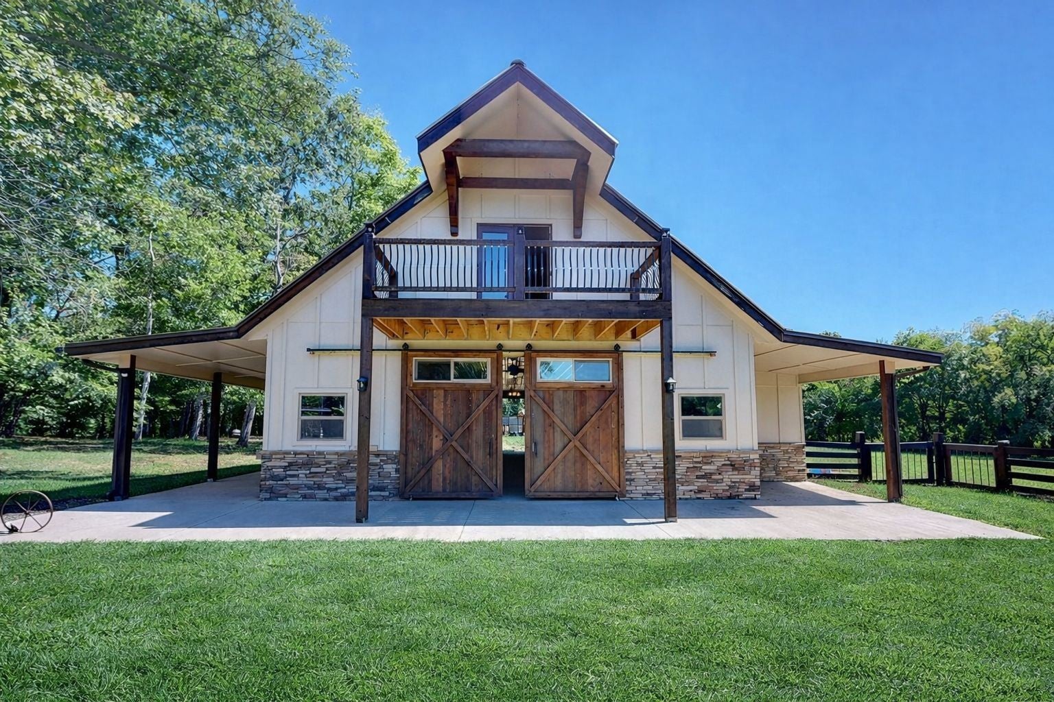 2622 Poplar Knoll Dr
