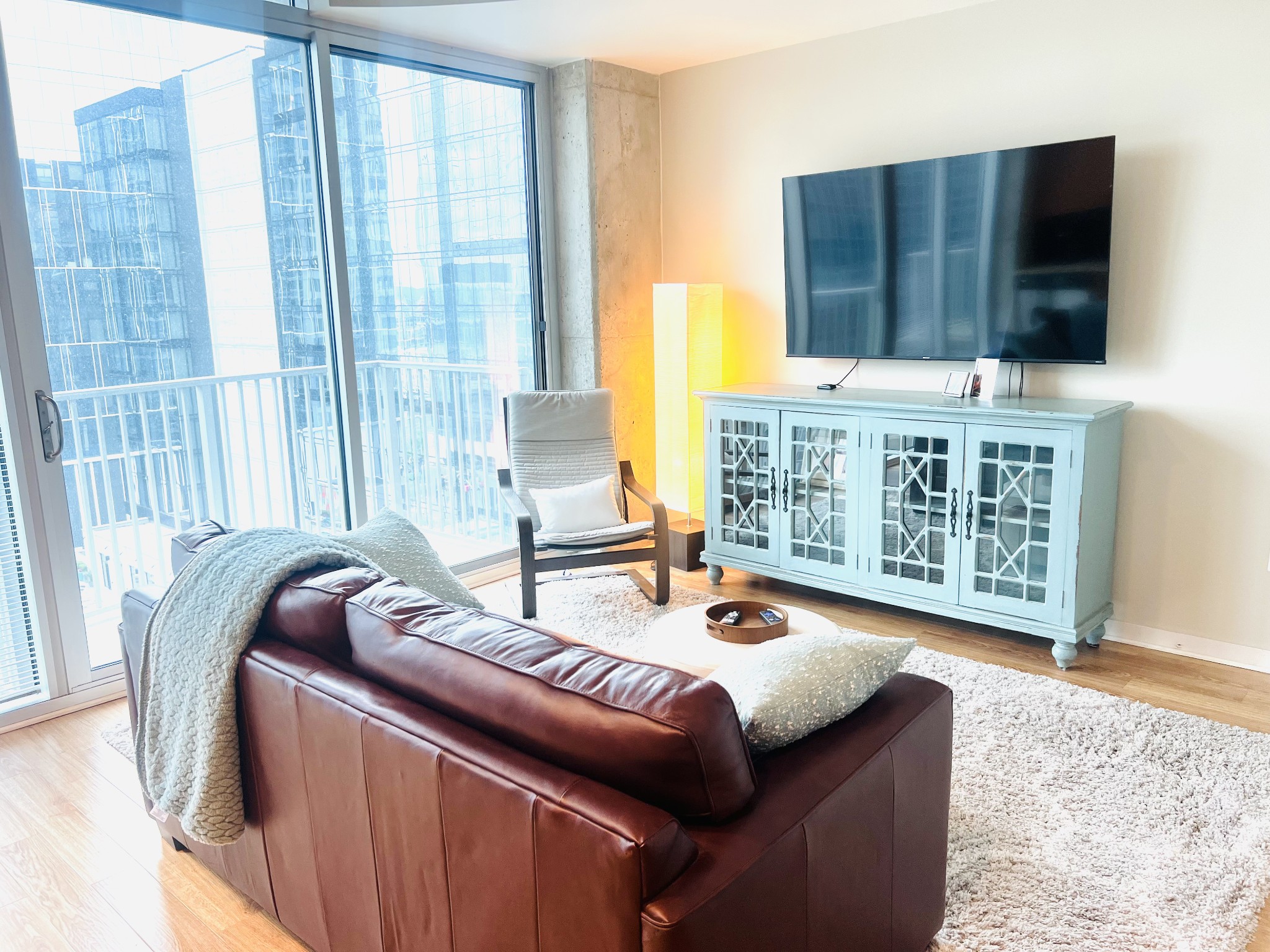 301 Demonbreun St 1608