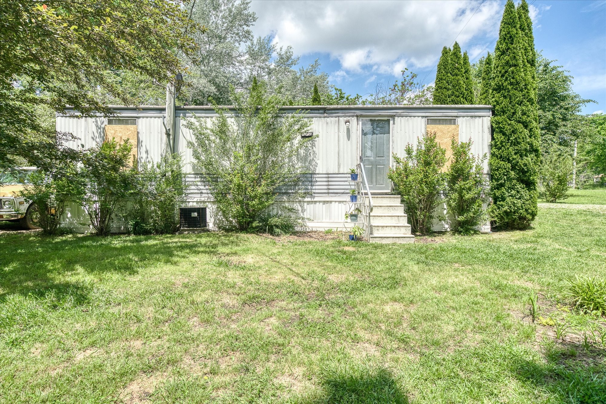 280 Bone Cave Rd