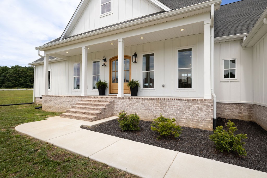134 Hurst Dr
