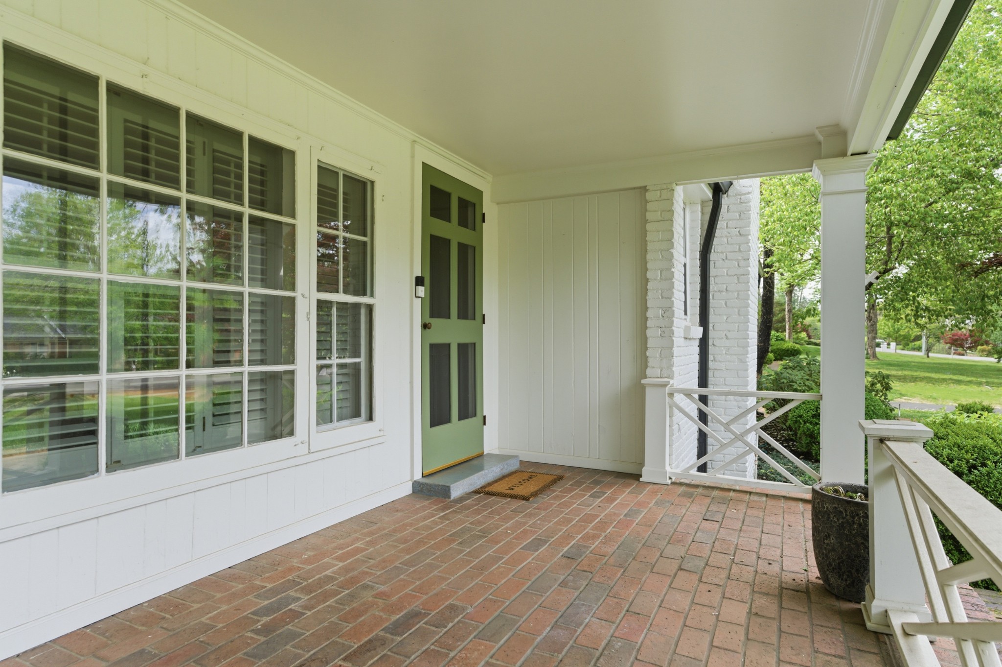 2833 Sugar Tree Rd