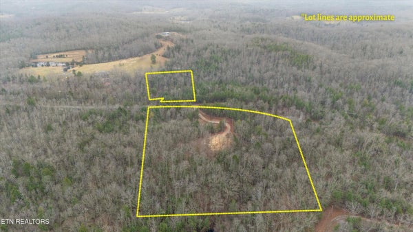 952 GENESIS RD, LANCING, TN 37770 - Image e0ad6ca5e0dfdf25874e366e984b2abb/884805305