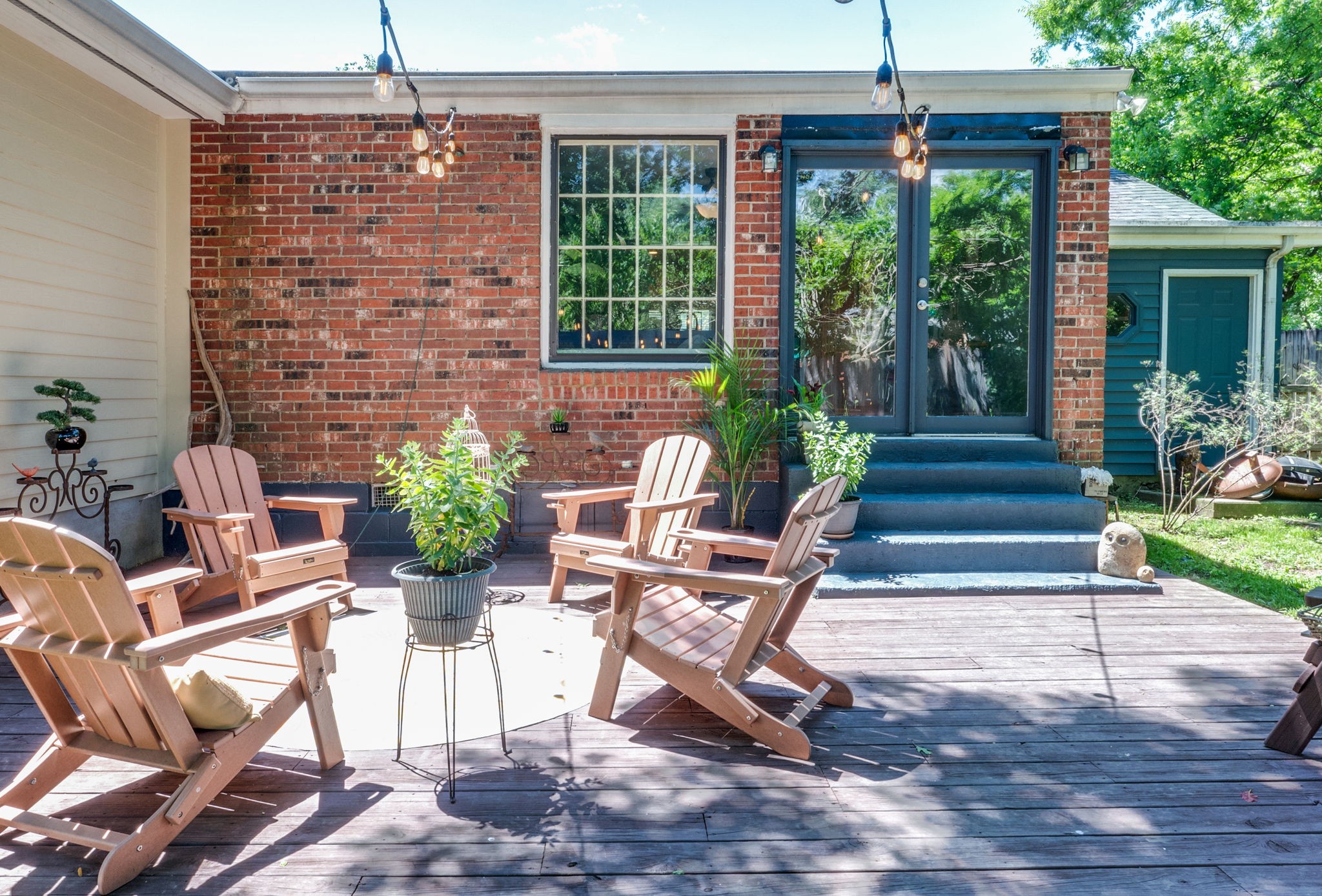 309 James Ave